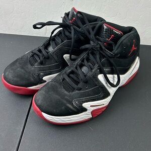 Nike Air Jordan Alpha 3%
Black Varsity Red
453850-003 MENS SIZE 10.5